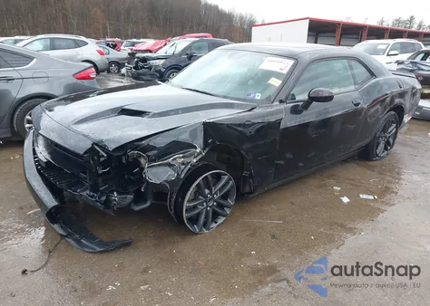 2019 Dodge Challenger Sxt Awd z USA, uszkodzony, nr VIN 2C3CDZGG8KH592226